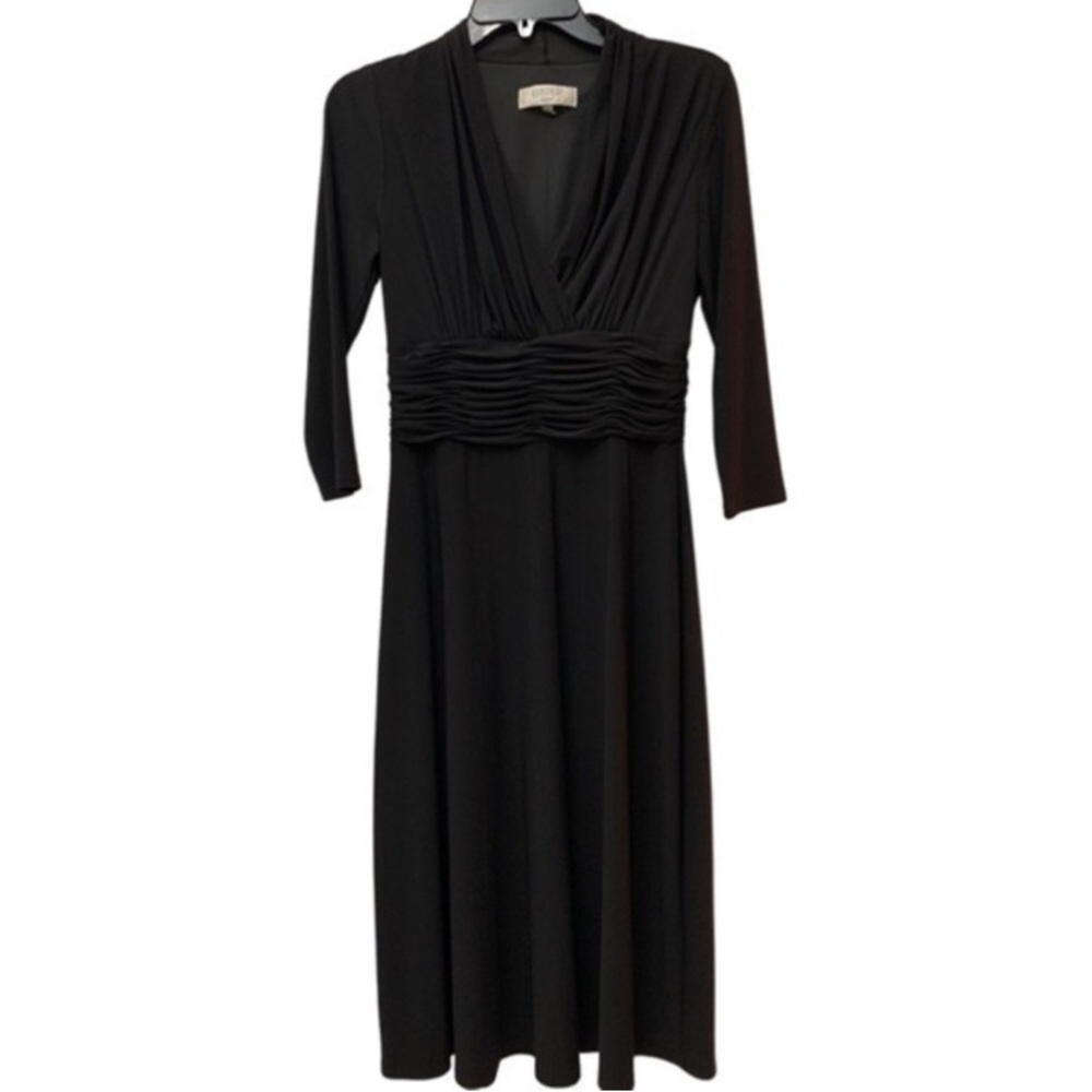 Kasper black three quarter sleeve Aline Vneck dress